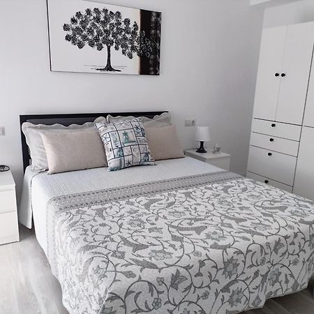 Mare De Deu, Vivienda Vacacional Para Familias Y Mayores De 25 Anos En El Grao De Gandia-Playa Playa de Gandia Exterior foto