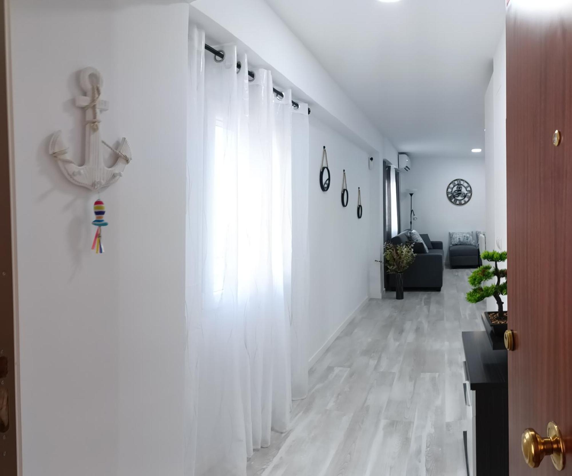Mare De Deu, Vivienda Vacacional Para Familias Y Mayores De 25 Anos En El Grao De Gandia-Playa Playa de Gandia Exterior foto